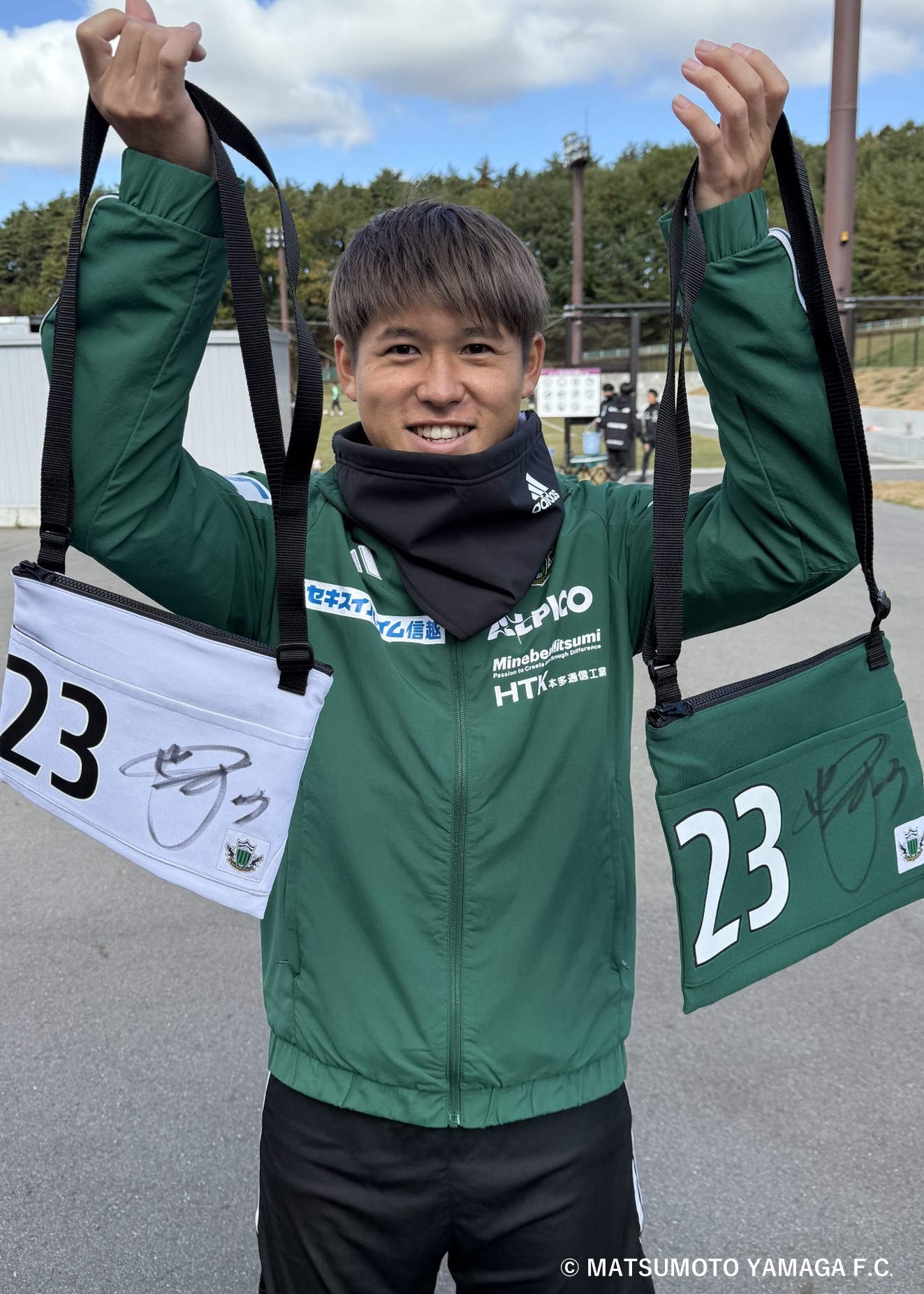 安永玲央 直筆サイン入り アップサイクルサコッシュ 1st(緑) 安永玲央 直筆サイン入り アップサイクルサコッシュ 1st(緑