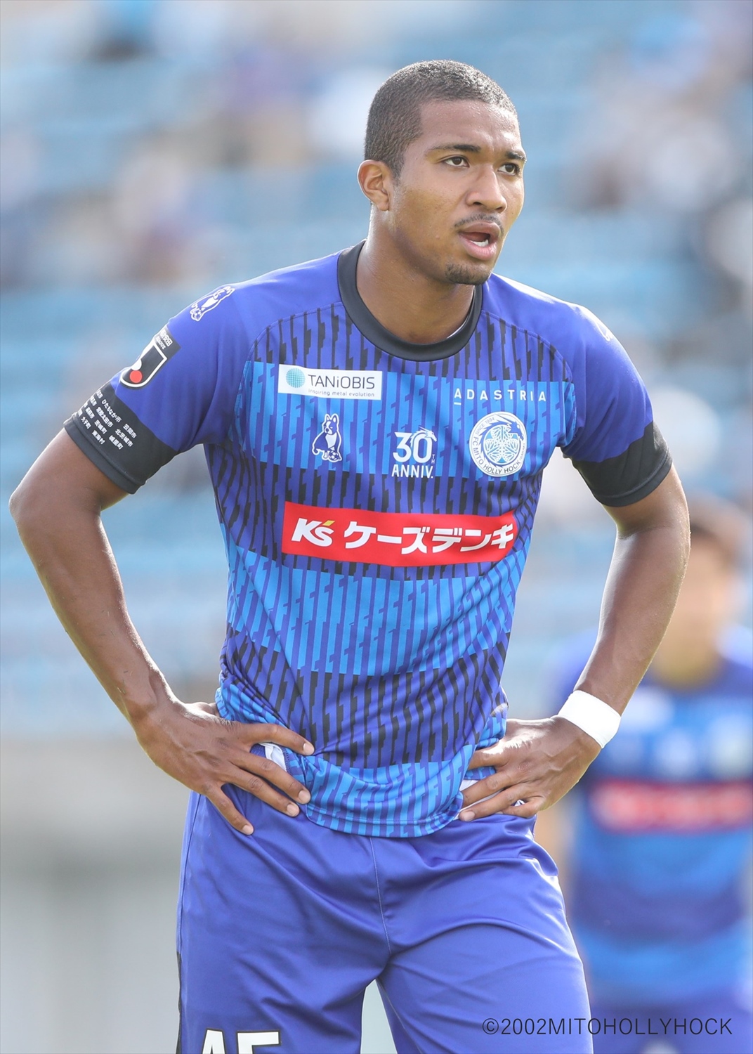 水戸ホーリーホック  本間幸司選手　実使用ユニフォーム HATTRICK（ハットトリック）-選手の想いをファンへ届ける公式