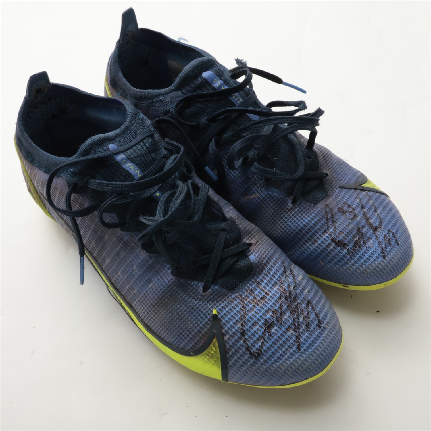 選手支給品サイン入り 2022/23 スペツィア ベック リーグ戦用サード2 HATTRICK（ハットトリック）-選手の想いをファンへ届ける公式