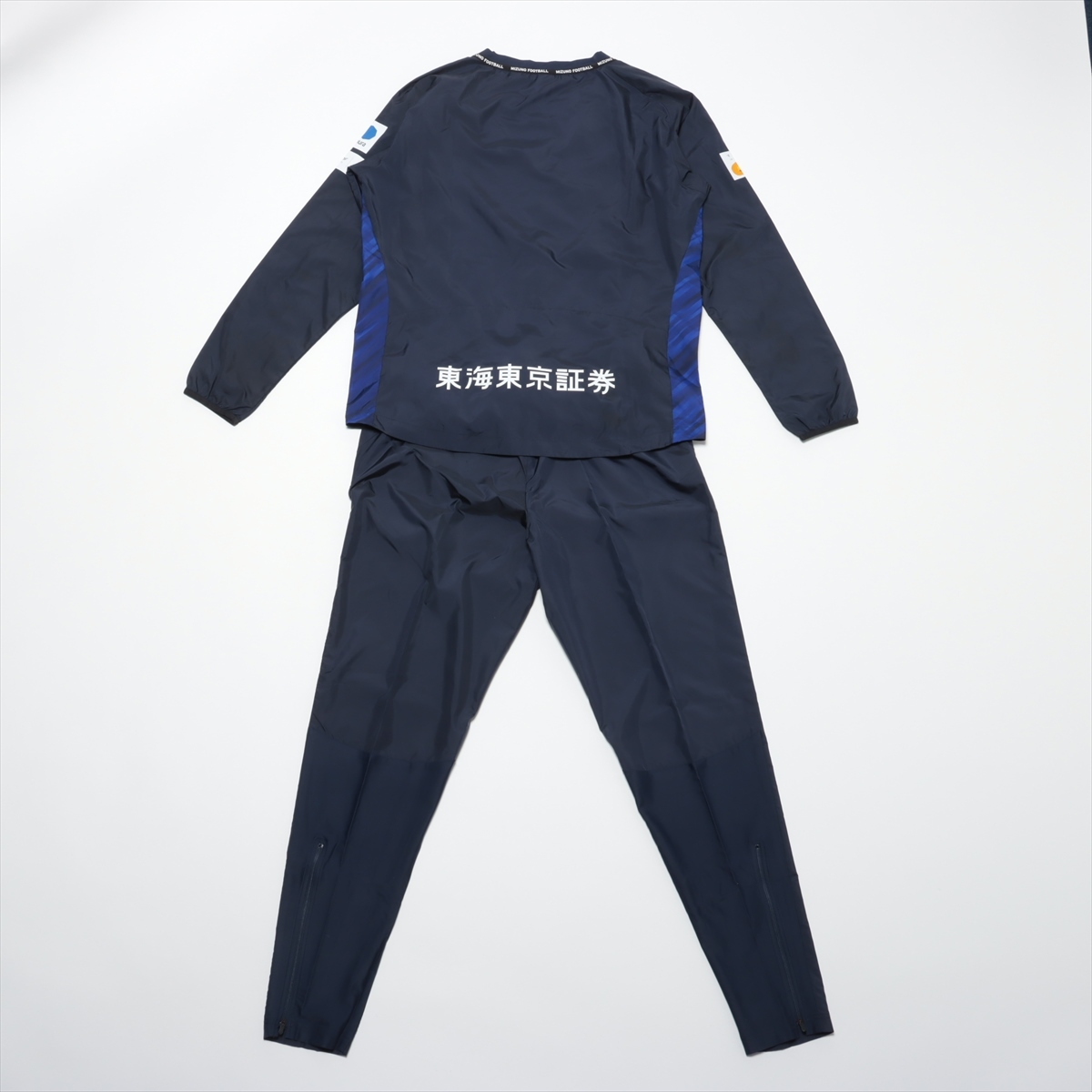 名古屋グランパス GK 実使用 ピステ GR品番 XA HATTRICK（ハットトリック）-挑戦者の想いをファンへ届ける公式