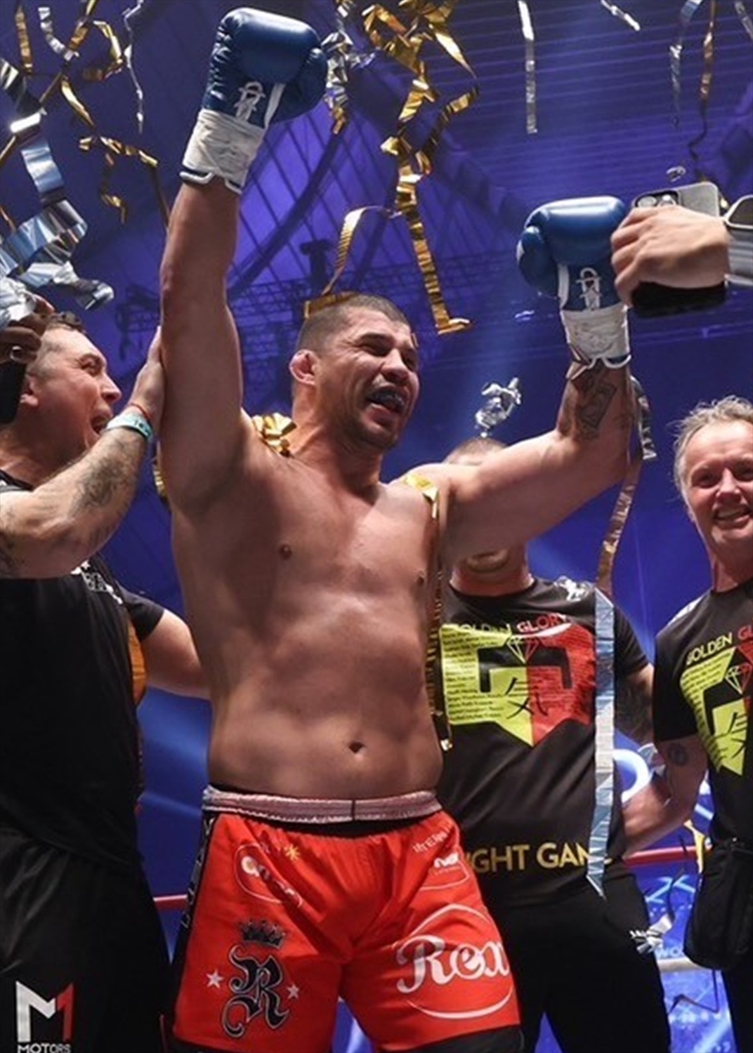 【アリエル・マチャド】決勝戦使用グローブ（実使用・直筆サイン入り）