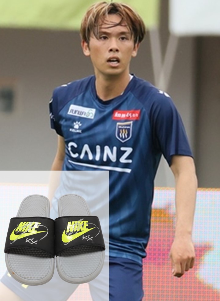 ザスパクサツ群馬 細貝萌 直筆サイン入スパイク チャリティー品 証明書あり クラブ | ニュース | ザスパ群馬公式サイト