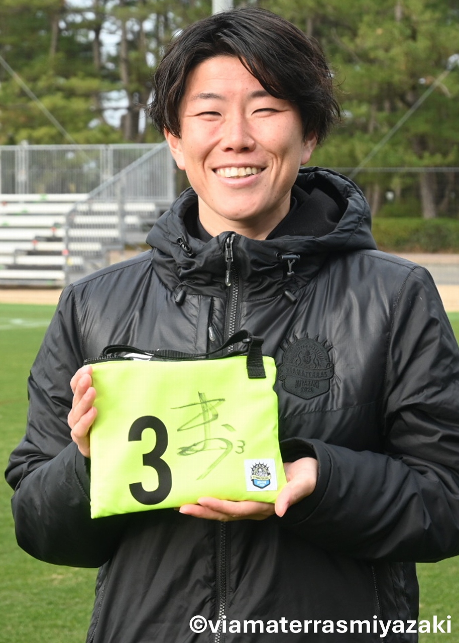 HATTRICK（ハットトリック）-選手の想いをファンへ届ける公式