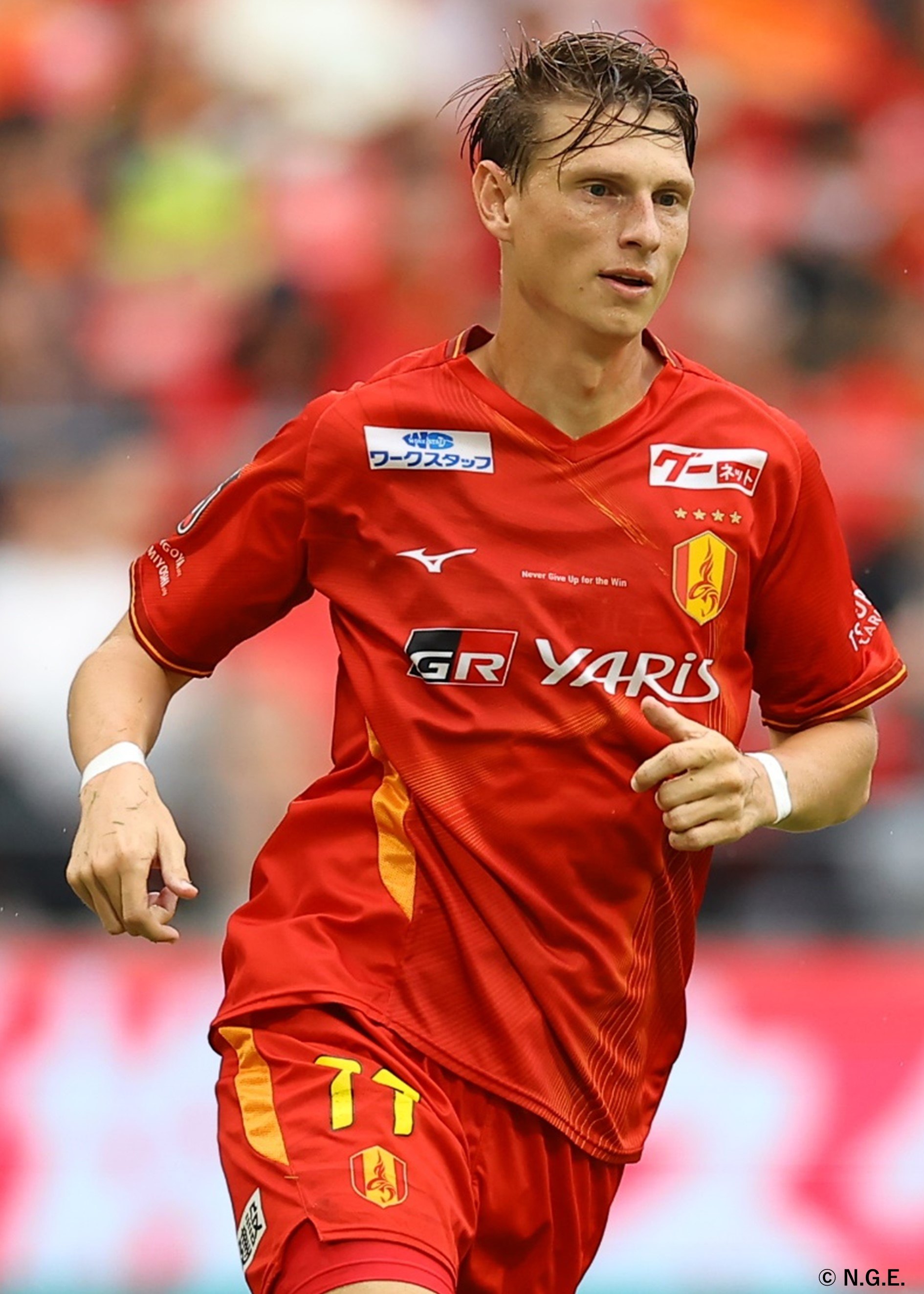 グランパス ユニフォーム ユンカー グランパスのユニ到着！ 今シーズンもキャスパー・ユンカー選手
