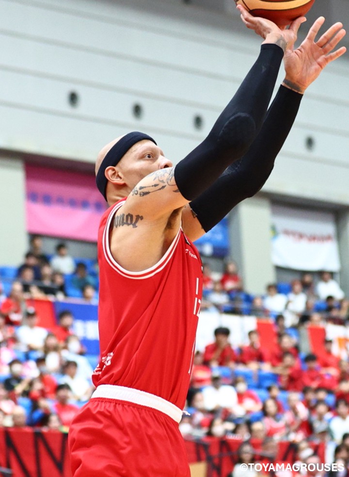 富山グラウジーズ　宇都直輝　直筆サイン入りユニフォーム　No11 FANATICS バスケ ユニフォーム 富山グラウジーズ b1 リーグ 背
