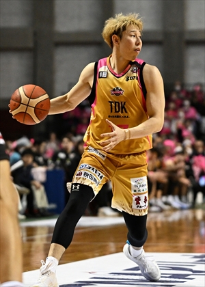 秋田ノーザンハピネッツ サイン入り3rdユニフォーム HATTRICK（ハットトリック）-選手の想いをファンへ届ける公式