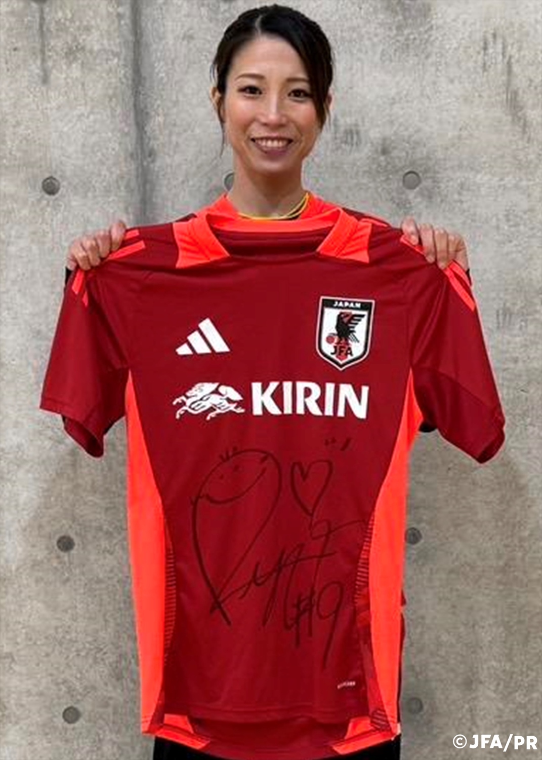 HATTRICK（ハットトリック）-選手の想いをファンへ届ける公式