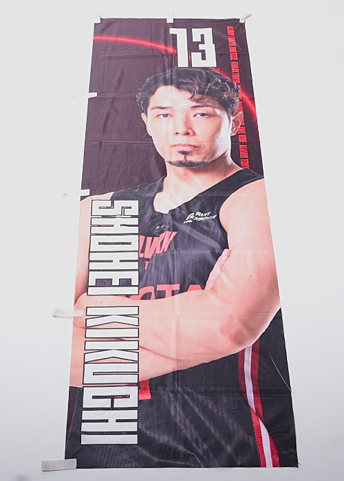 アルバルク東京 大倉颯太 サイン入り ヤリスクロス ミニカー ダイキャスト製 アルバルク東京 大倉颯太 サイン入り ヤリスクロス ミニカー