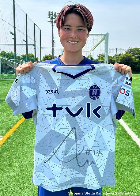 ノジマステラ神奈川相模原 23-24 非売品長 袖ユニ 菅能選手サイン入り HATTRICK（ハットトリック）-選手の想いをファンへ届ける公式