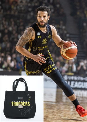 群馬クレインサンダーズ　トレイ・ジョーンズ選手直筆サイン入りカード Yahoo!オークション - 11/20【トレイ・ジョーンズ/群馬クレイン