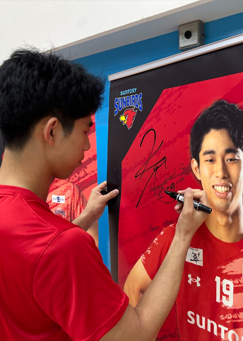 第一回日本オートキャンプ大会　参加記念バッチ HATTRICK（ハットトリック）-選手の想いをファンへ届ける公式
