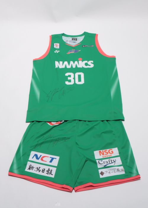 新潟アルビレックスBB 冨岡　大型クッション　非売品 HATTRICK（ハットトリック）-選手の想いをファンへ届ける公式