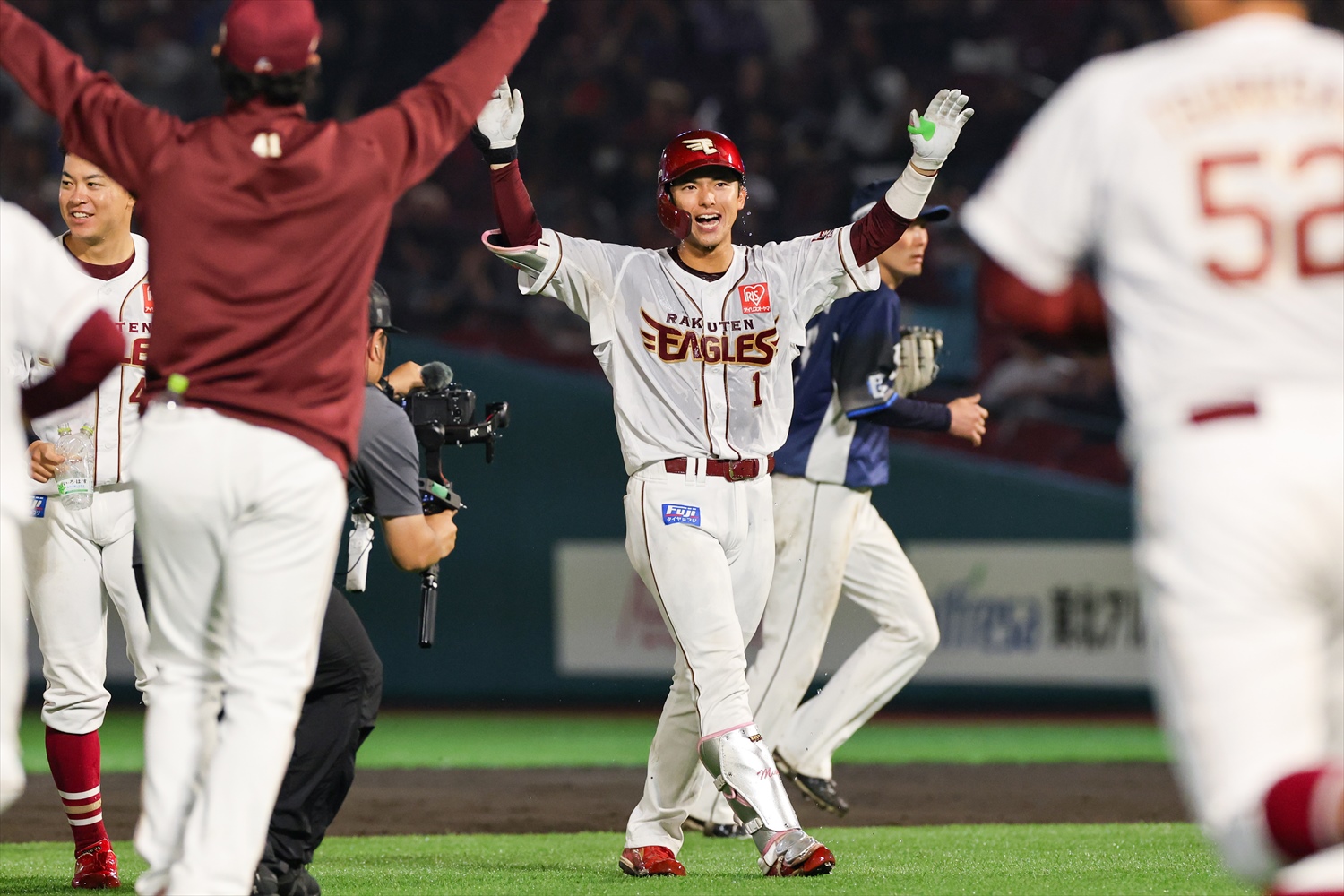 直筆サイン】宗山塁選手 ユニフォーム プロ初ホームラン記念 楽天