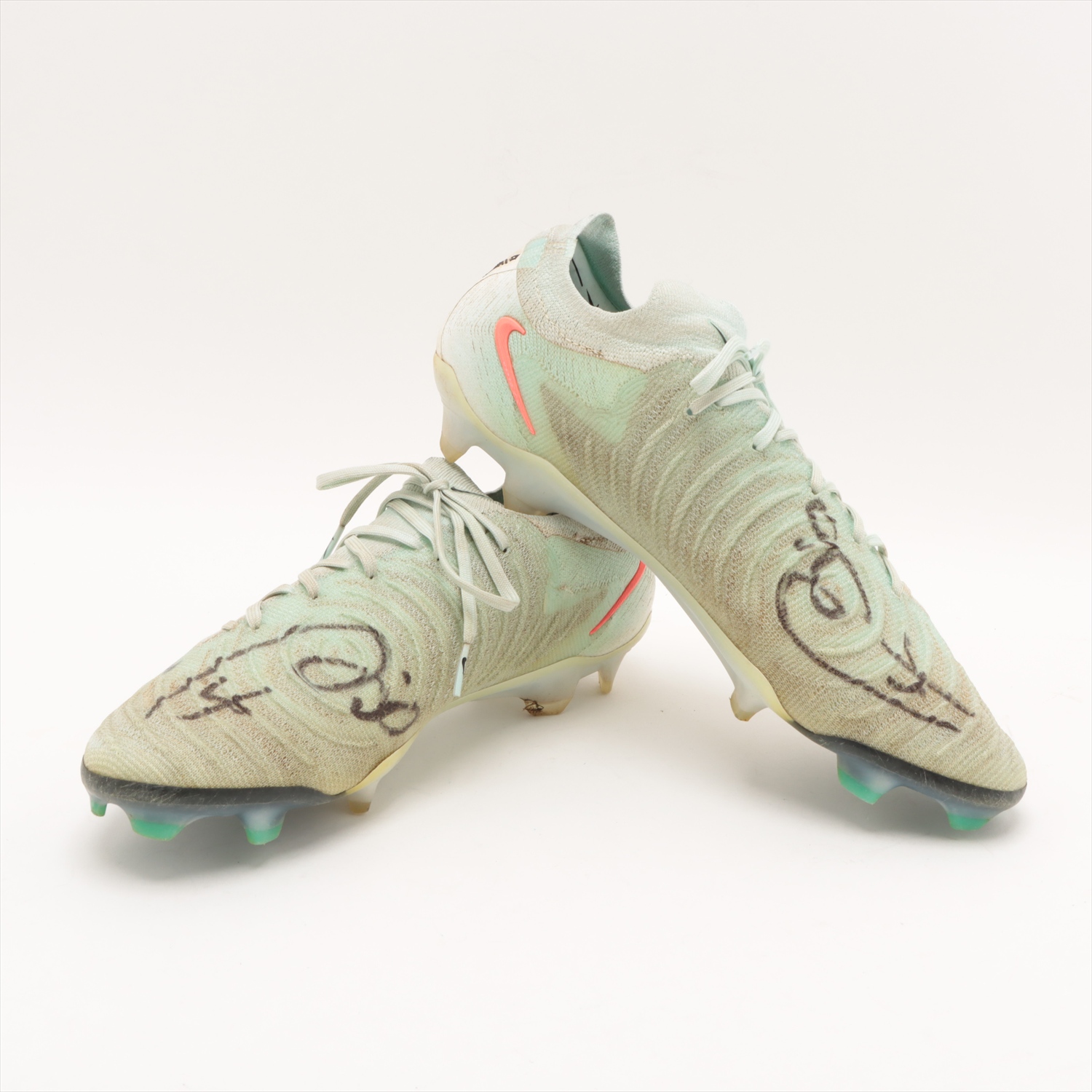 HATTRICK（ハットトリック）-選手の想いをファンへ届ける公式