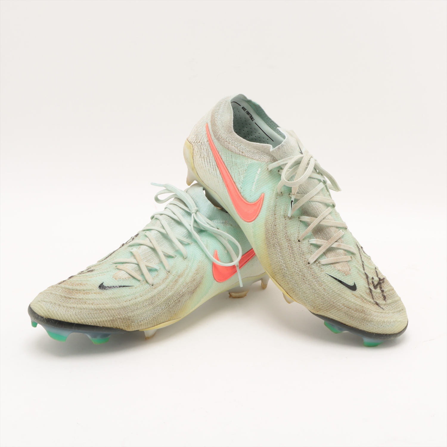 HATTRICK（ハットトリック）-選手の想いをファンへ届ける公式