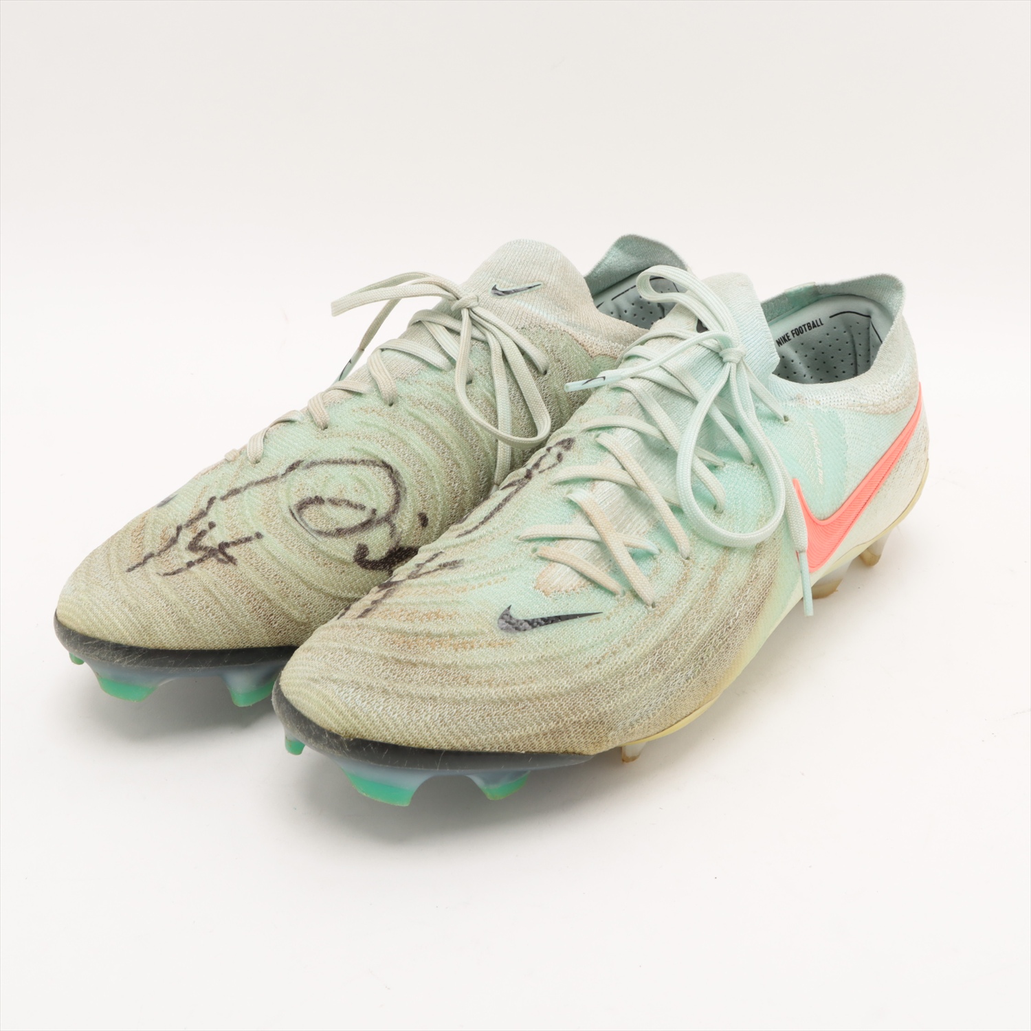 HATTRICK（ハットトリック）-選手の想いをファンへ届ける公式