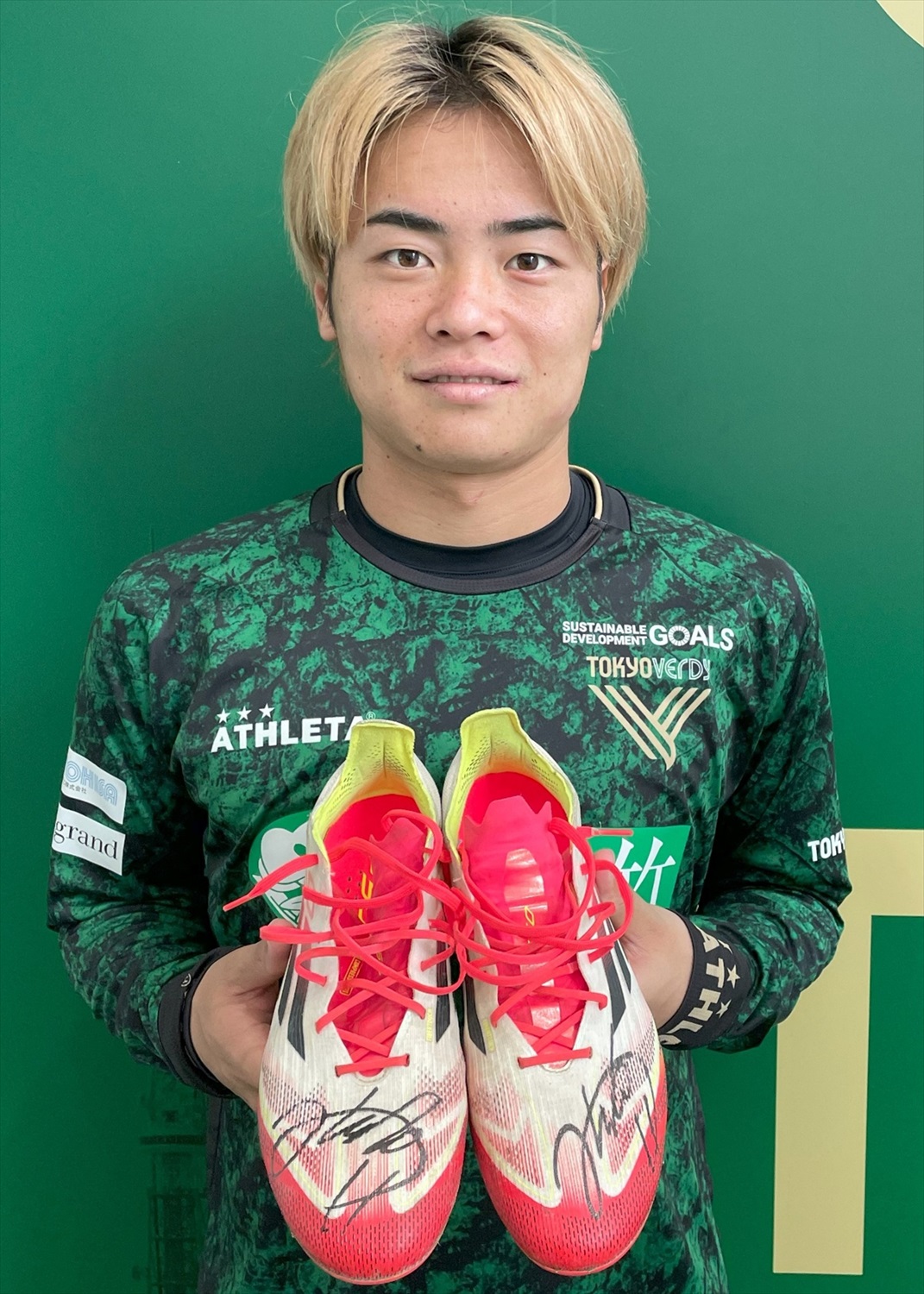 HATTRICK（ハットトリック）-選手の想いをファンへ届ける公式