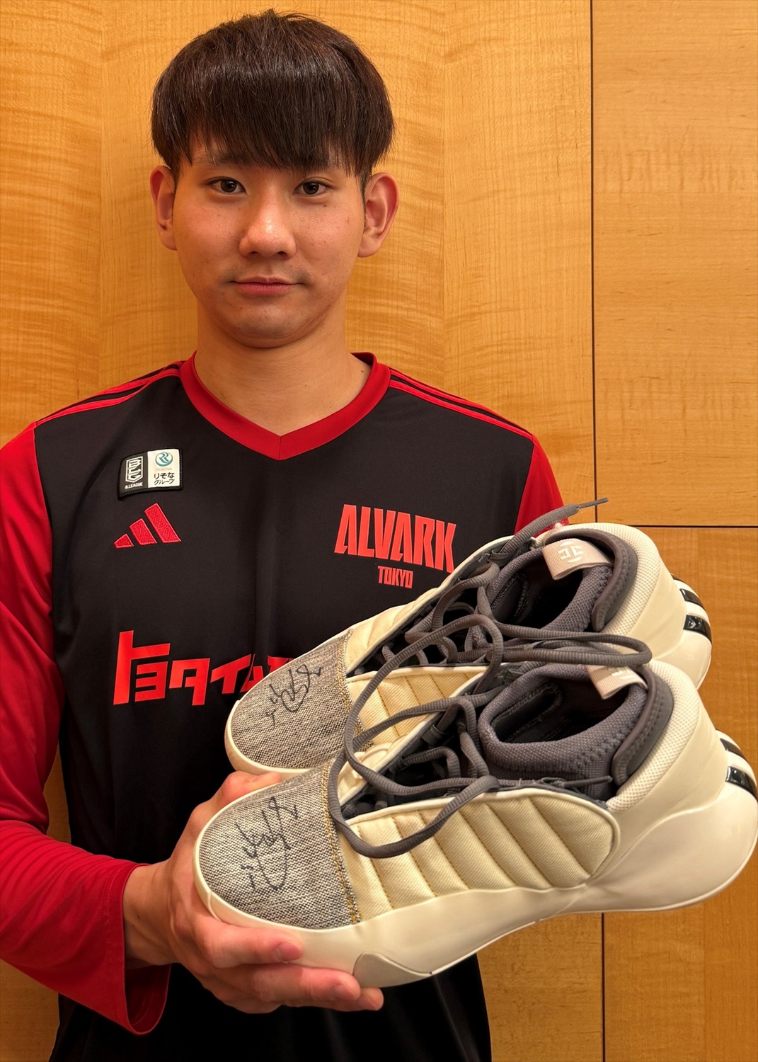 HATTRICK（ハットトリック）-選手の想いをファンへ届ける公式