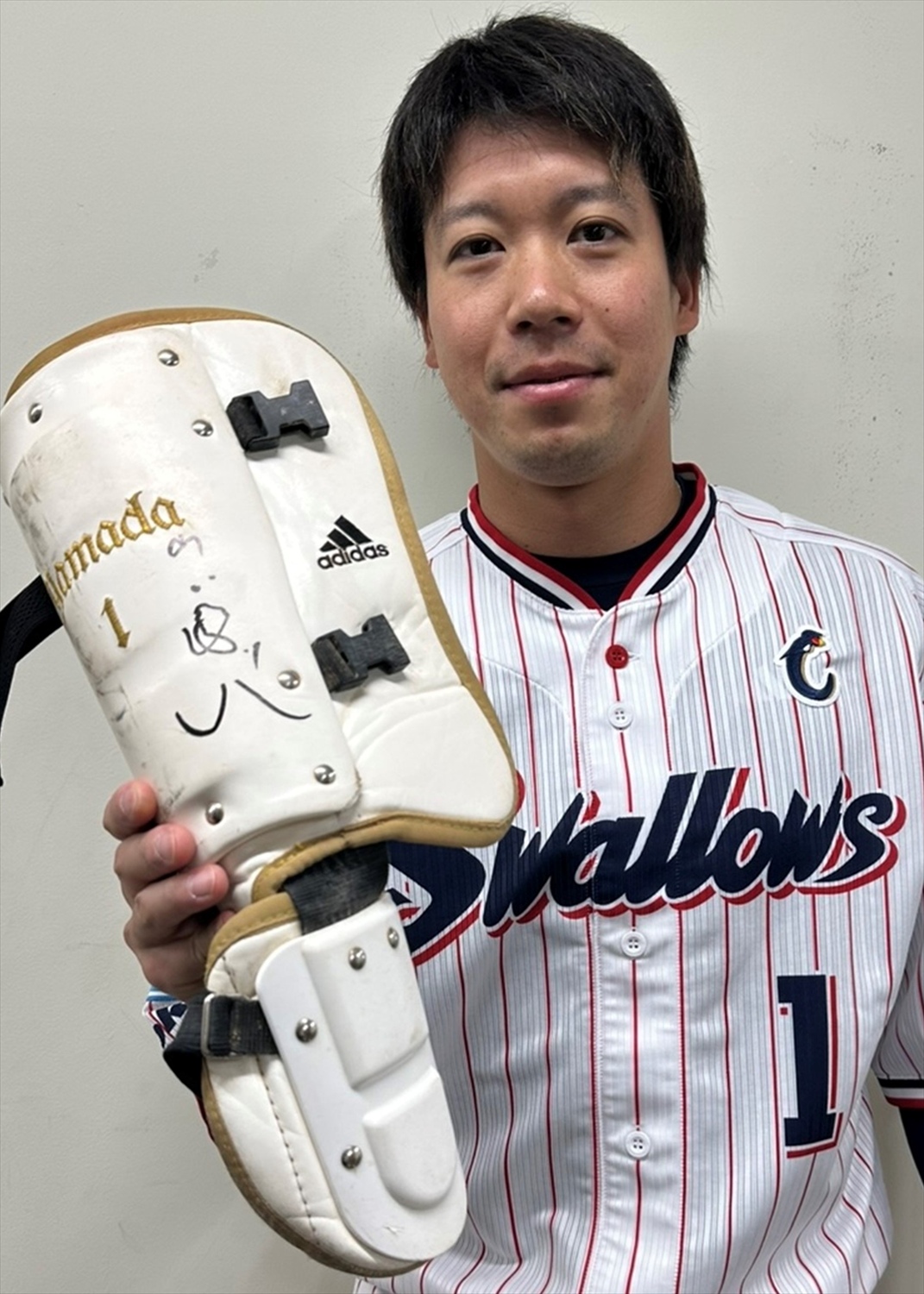 荒波選手　実使用　スパイク HATTRICK（ハットトリック）-選手の想いをファンへ届ける公式
