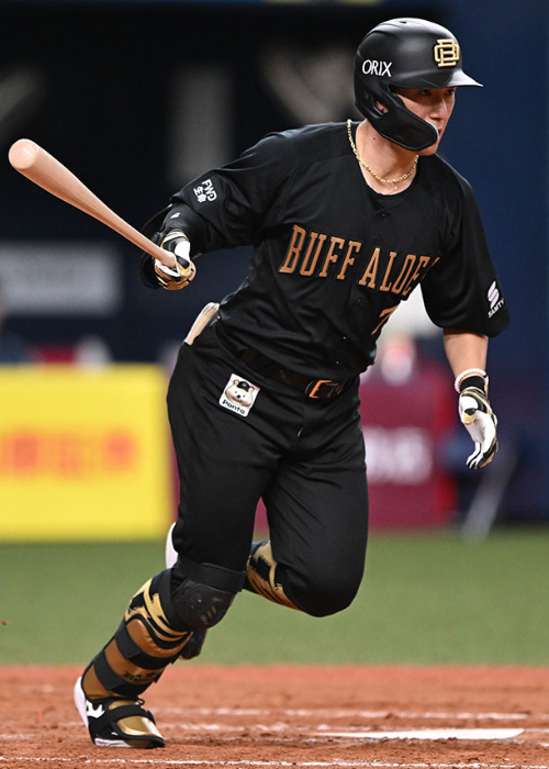 HATTRICK（ハットトリック）-選手の想いをファンへ届ける公式