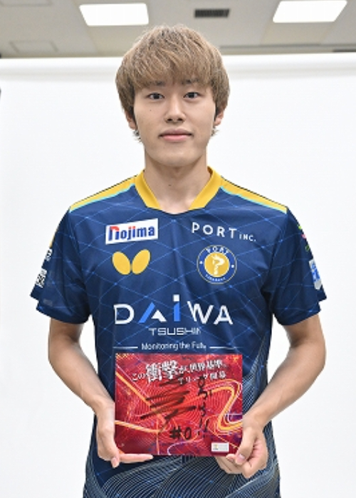 HATTRICK（ハットトリック）-選手の想いをファンへ届ける公式