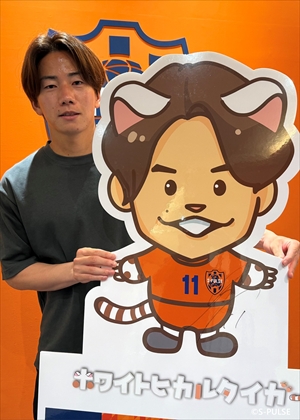 HATTRICK（ハットトリック）-選手の想いをファンへ届ける公式