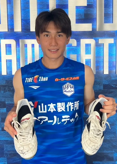 モンテディオ山形　摂津選手サイン入りスパイク HATTRICK（ハットトリック）-選手の想いをファンへ届ける公式