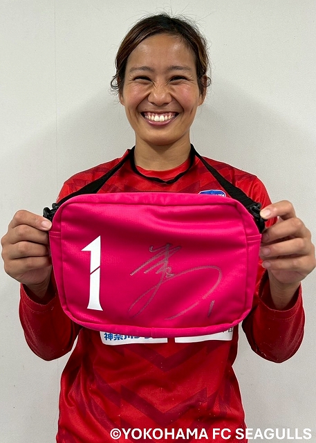 激レア！マニア必須 Cardiff Blues チームサイン入り試合球 HATTRICK（ハットトリック）-選手の想いをファンへ届ける公式