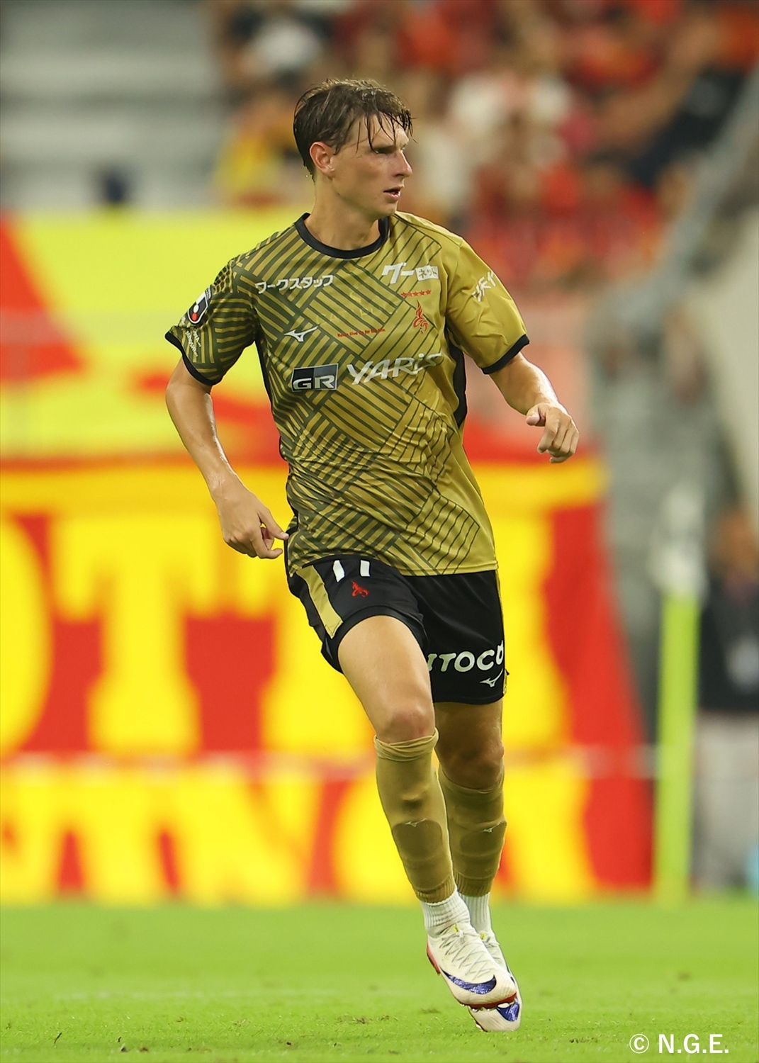 名古屋グランパス 山岸祐也選手 2025『鯱の大祭典』 FPオーセンティックＬ HATTRICK（ハットトリック）-選手の想いをファンへ届ける公式