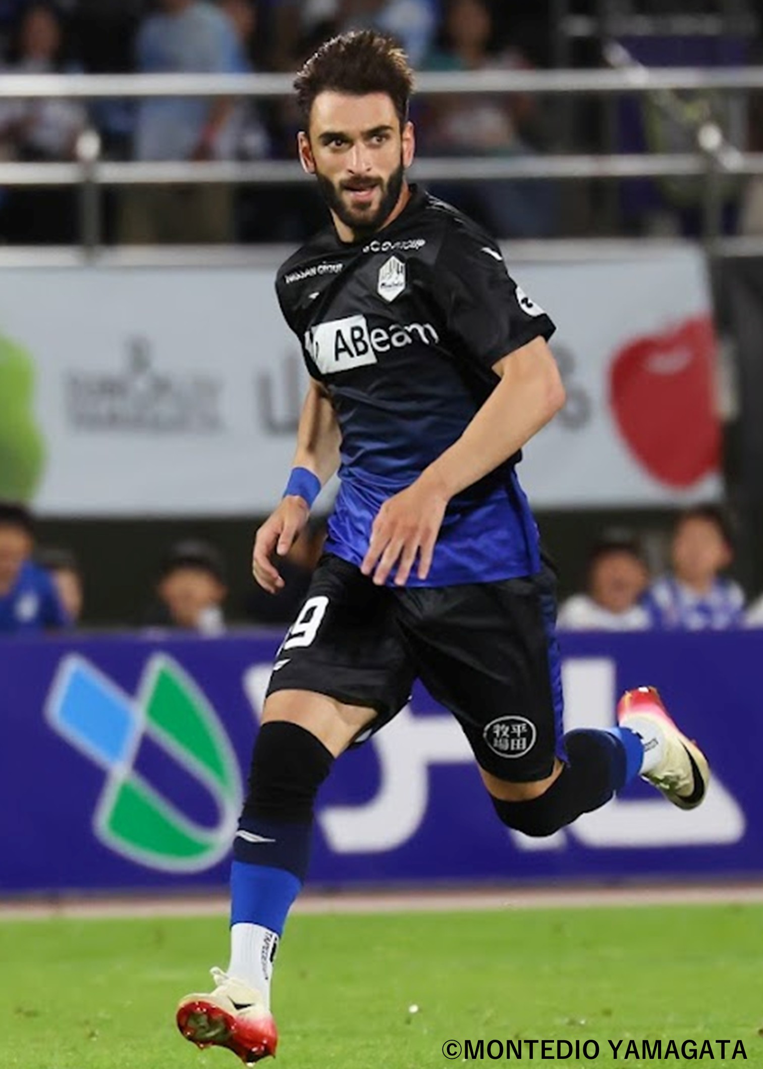 HATTRICK（ハットトリック）-選手の想いをファンへ届ける公式