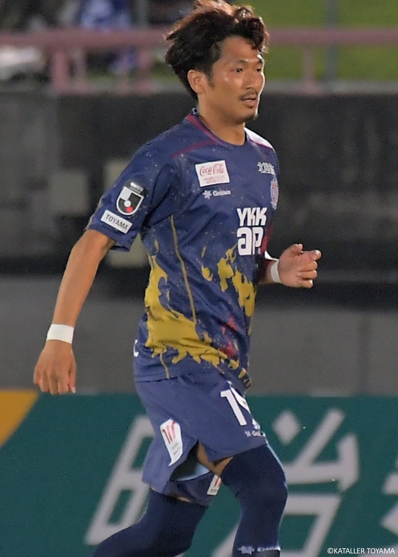 未使用タグ付　ジャケット　カターレ富山支給品　スポンサーネーム　ネイビーM HATTRICK（ハットトリック）-選手の想いをファンへ届ける公式