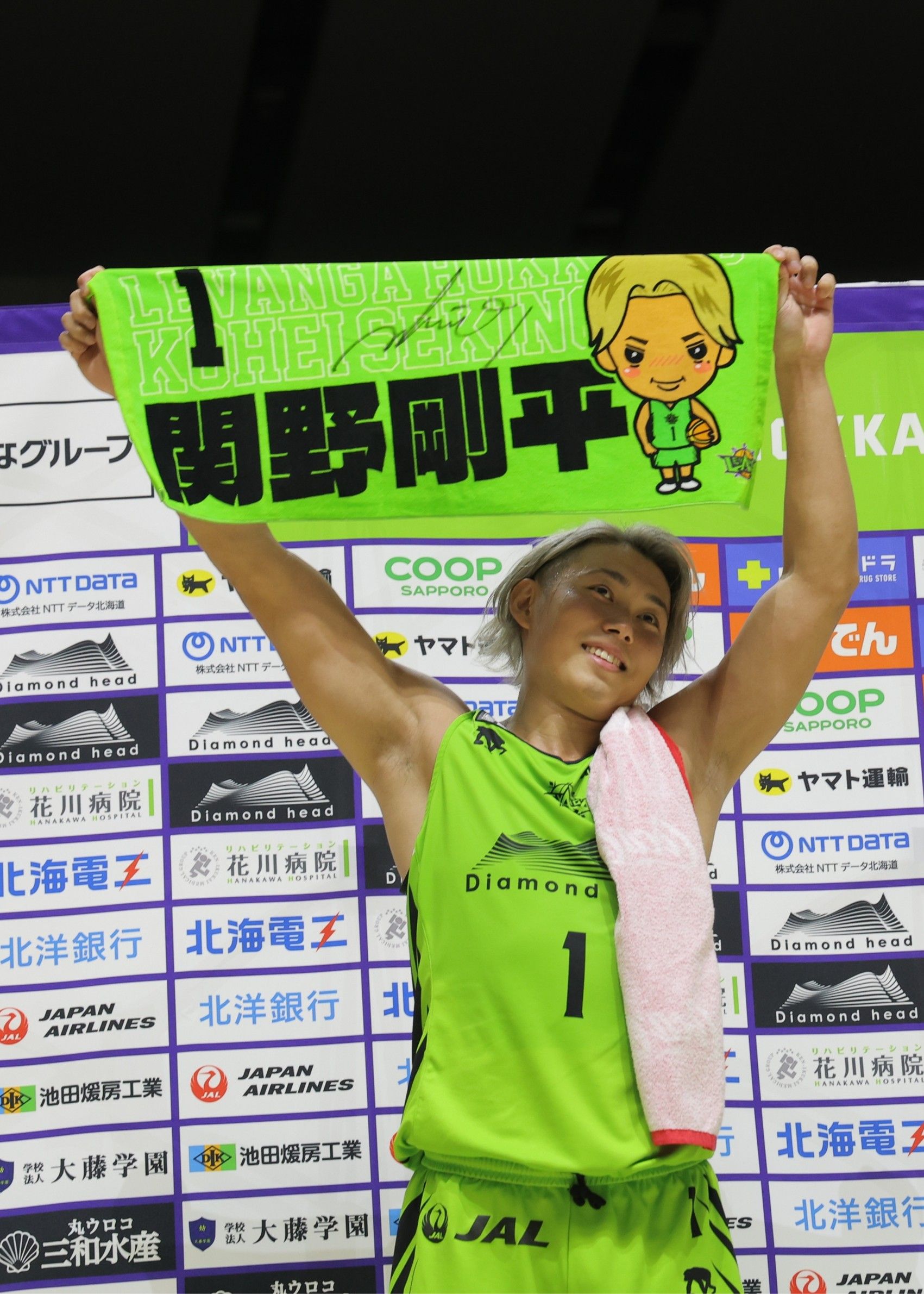 HATTRICK（ハットトリック）-選手の想いをファンへ届ける公式