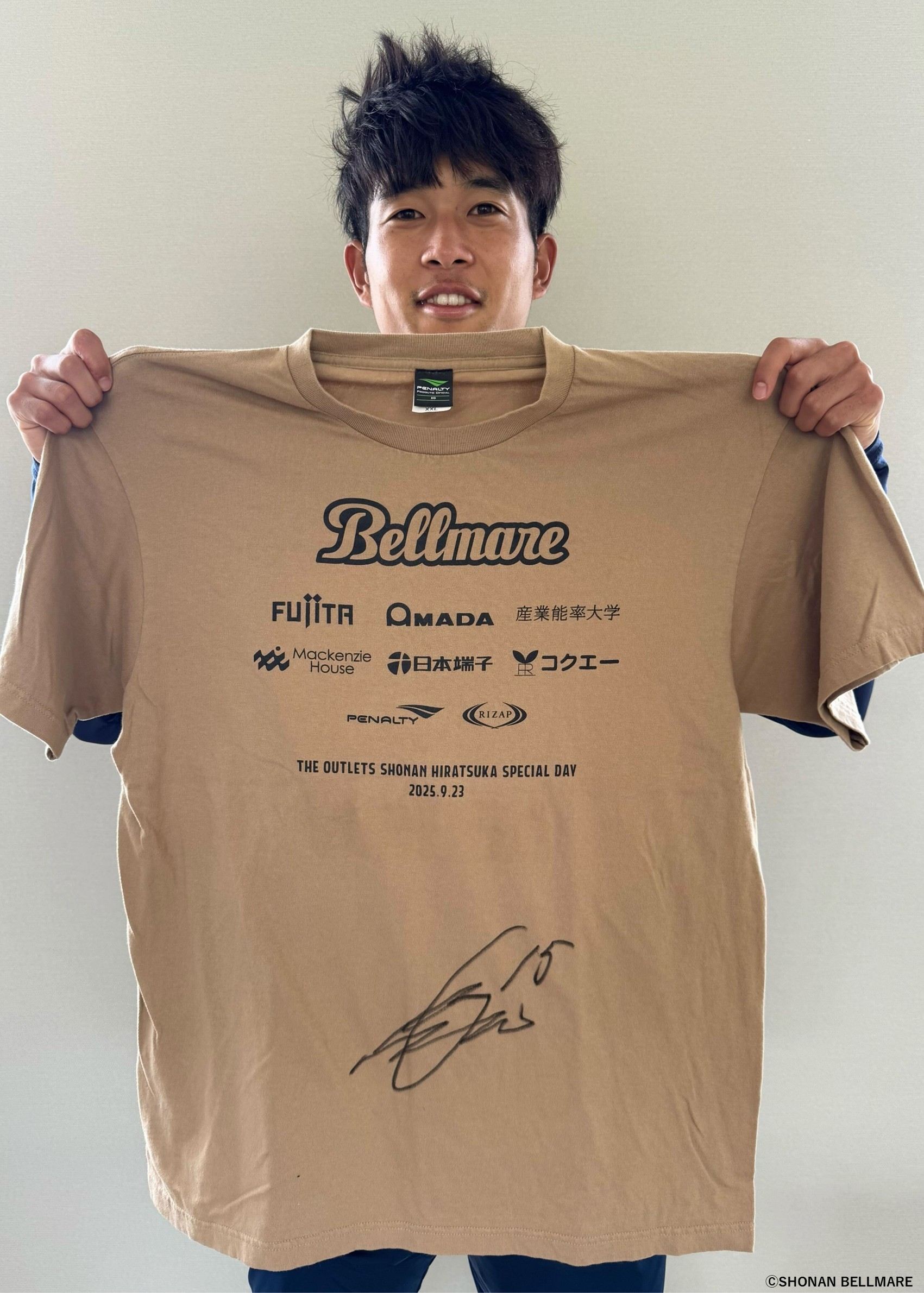 HATTRICK（ハットトリック）-選手の想いをファンへ届ける公式