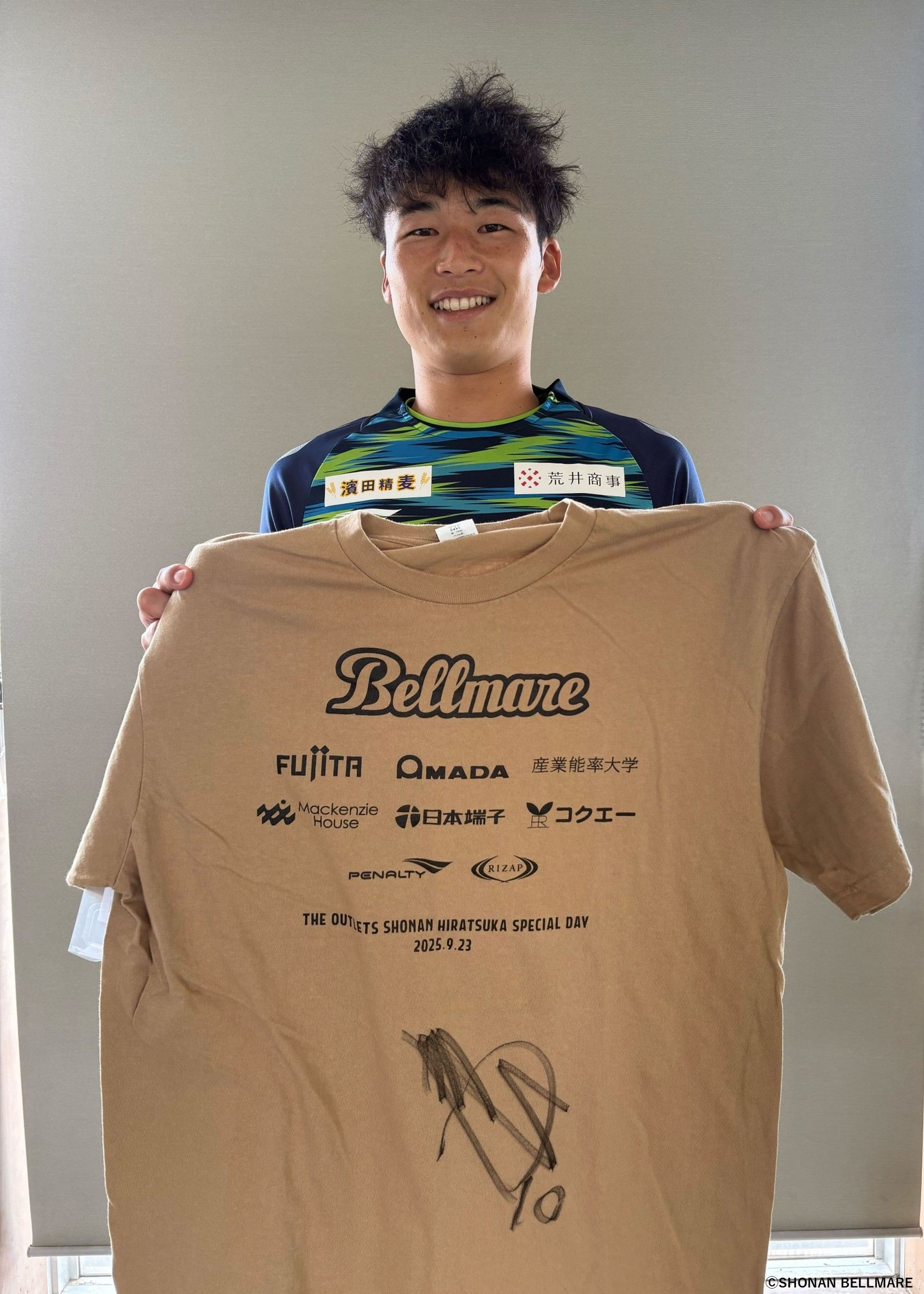 HATTRICK（ハットトリック）-選手の想いをファンへ届ける公式