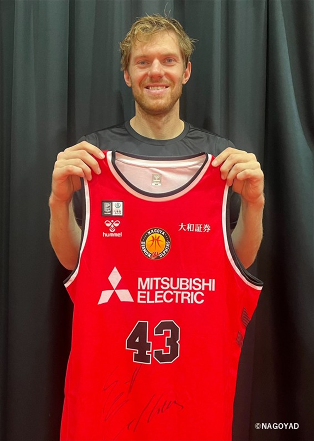 HATTRICK（ハットトリック）-選手の想いをファンへ届ける公式