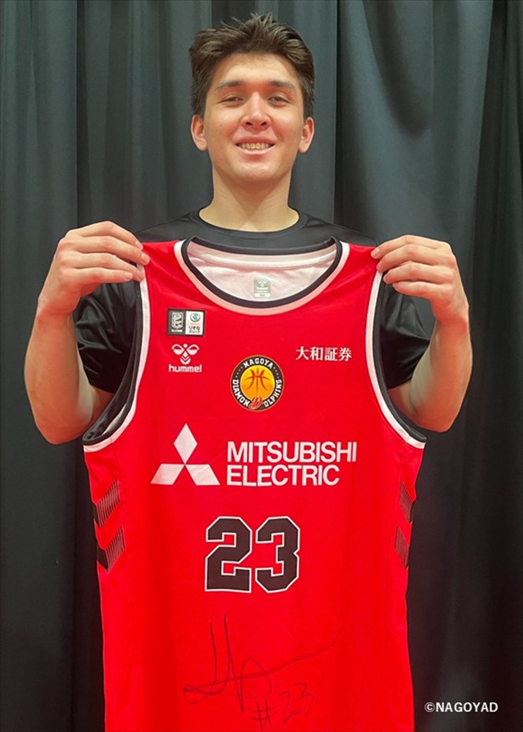 HATTRICK（ハットトリック）-選手の想いをファンへ届ける公式