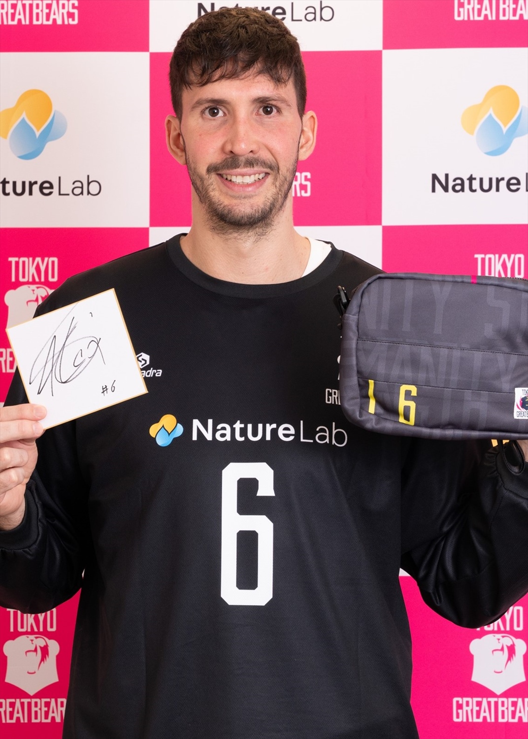 HATTRICK（ハットトリック）-選手の想いをファンへ届ける公式