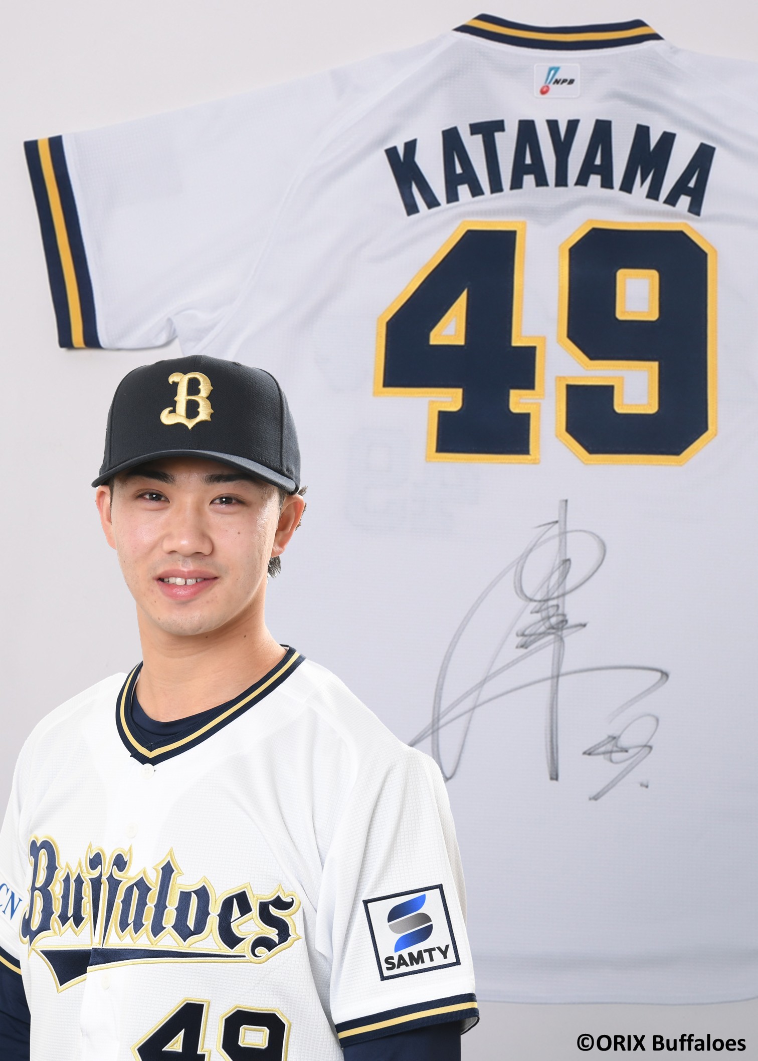 オリックスバファローズ　平野佳寿選手 直筆サイン入りビジターユニフォームMサイズ オンラインショップはただ今から！】平野佳寿投手日米通算700