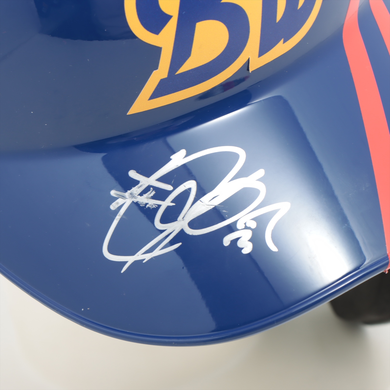 オリックス・バファローズ　ヘルメット　サイン入り HATTRICK（ハットトリック）-選手の想いをファンへ届ける公式