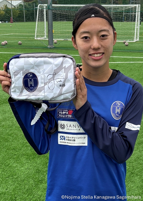 FC東京　2009年　ファンブック　直筆サインあり FC東京 2009年 ファンブック 直筆サインあり 朝日新聞出版 最新刊行物