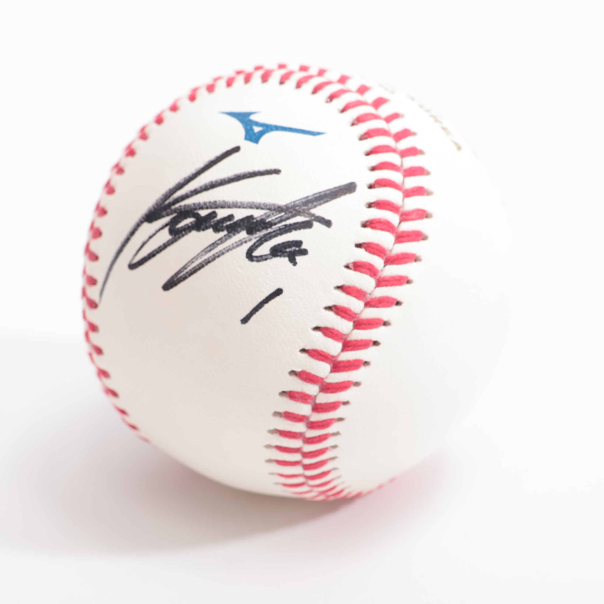 HATTRICK（ハットトリック）-挑戦者の想いをファンへ届ける公式