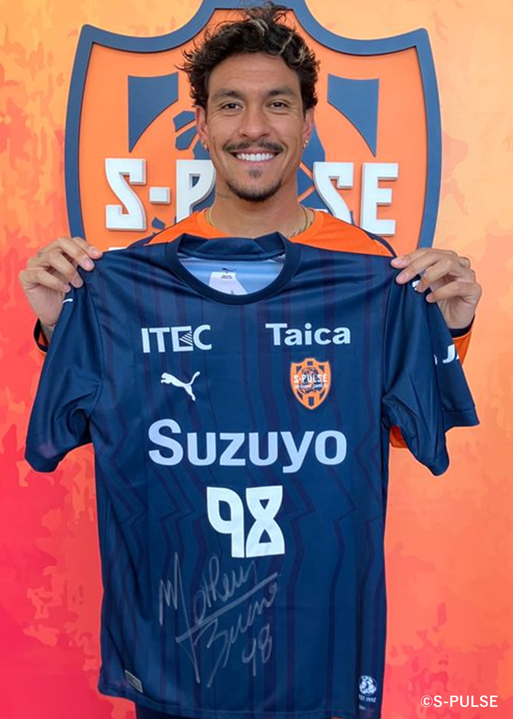 HATTRICK（ハットトリック）-選手の想いをファンへ届ける公式