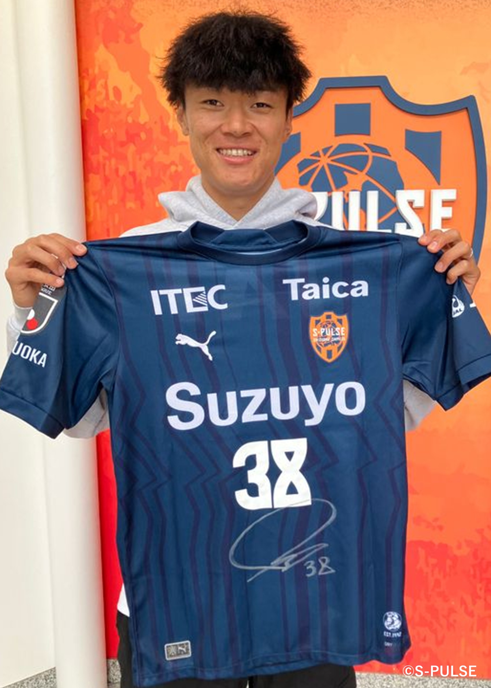 HATTRICK（ハットトリック）-選手の想いをファンへ届ける公式