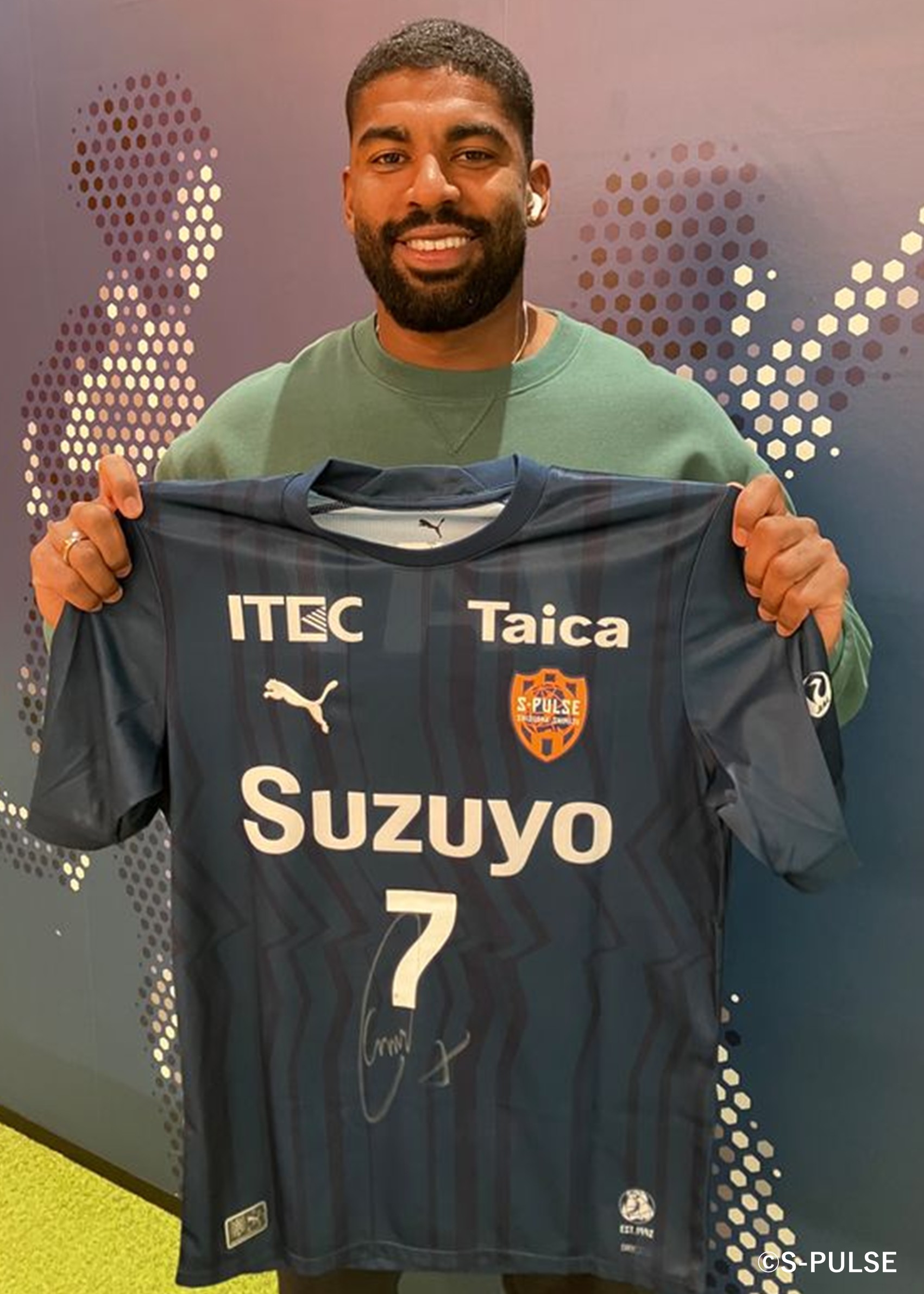 HATTRICK（ハットトリック）-選手の想いをファンへ届ける公式