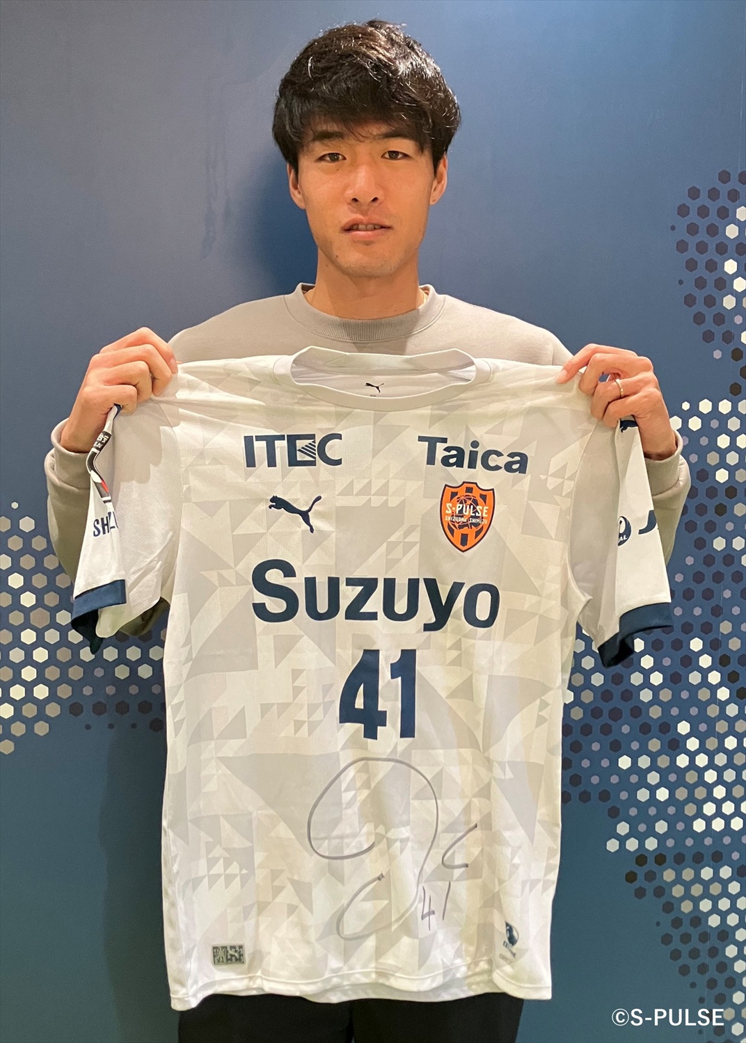 HATTRICK（ハットトリック）-選手の想いをファンへ届ける公式