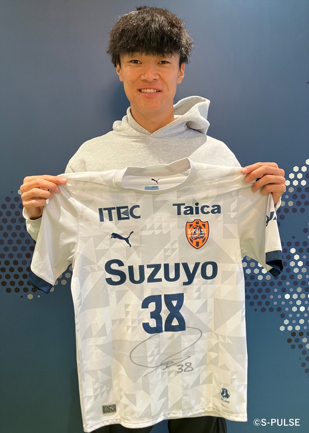 HATTRICK（ハットトリック）-選手の想いをファンへ届ける公式