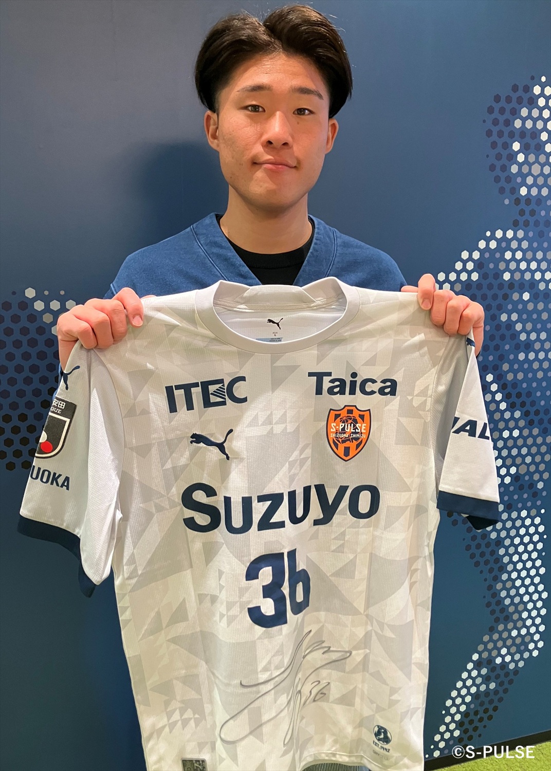 HATTRICK（ハットトリック）-選手の想いをファンへ届ける公式