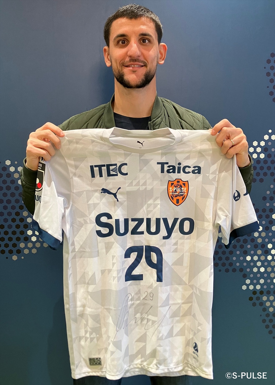 HATTRICK（ハットトリック）-選手の想いをファンへ届ける公式