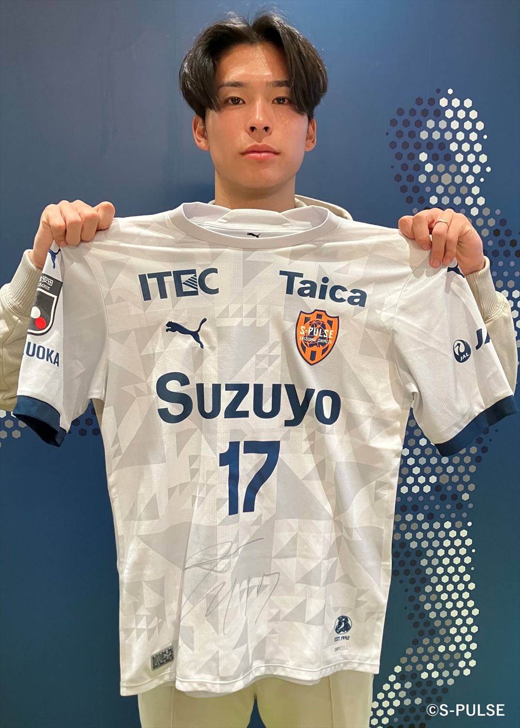 HATTRICK（ハットトリック）-選手の想いをファンへ届ける公式