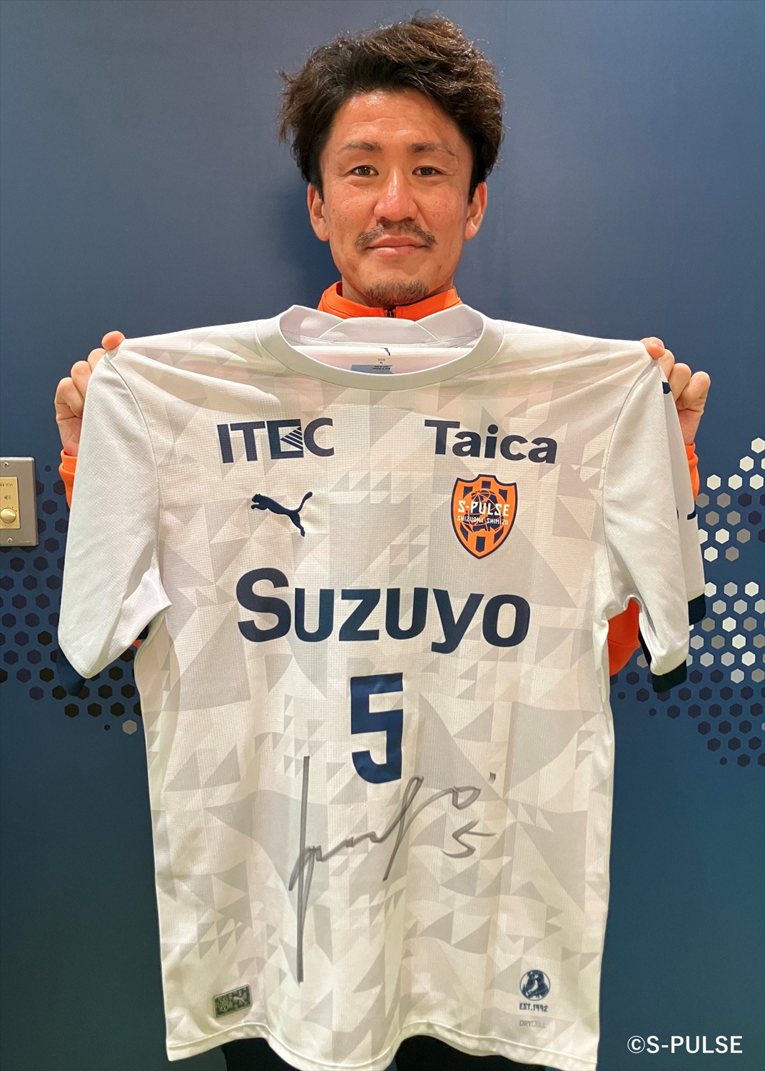 清水エスパルス サイン入り 2024サポサン東軍Tシャツ 19番　松崎快 清水エスパルス サイン入り 2024サポサン東軍Tシャツ 19番 松崎快